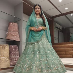 🌹 💖 luxurious velvet bridal lehenga 🌹 (copy)